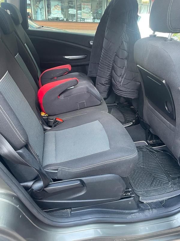 Second-hand Ford Galaxy 163 CP (119 kW) 2014 Andere farben Monovolum