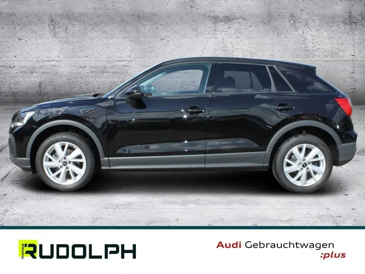 Gebraucht Audi Q2 Comfort 150 PS (110 kW) 2024 Schwarz SUV