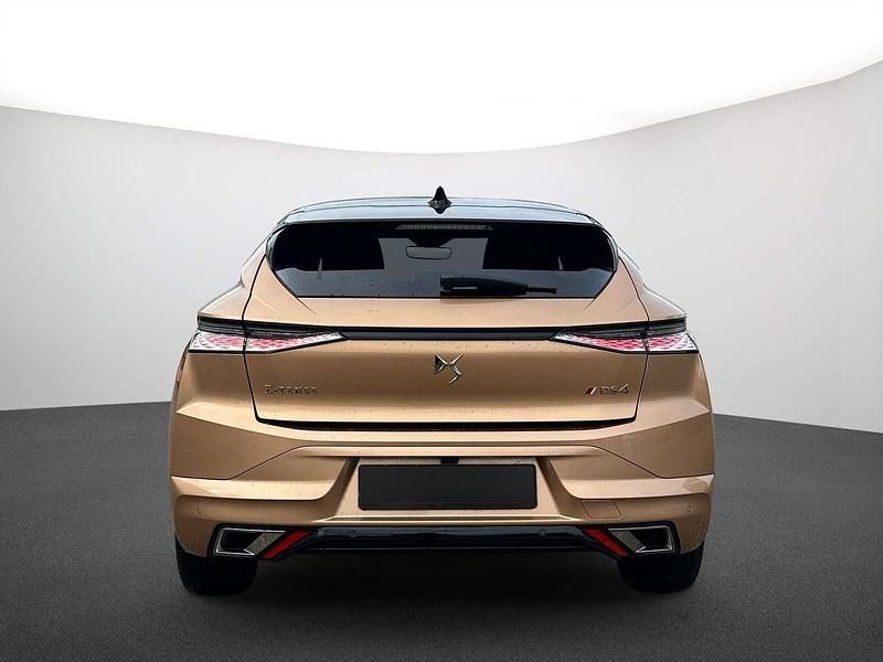 Gebraucht DS Automobiles DS4 Performance Line Plus 181 PS (133 kW) 2022 Gold/typ aussenverkleidung metalliclackierung Limousine