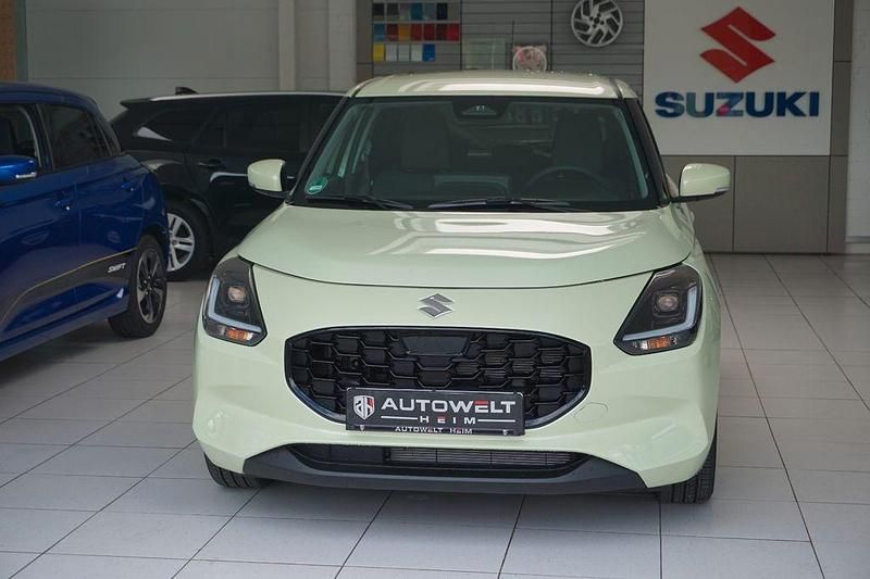 Gebraucht Suzuki Swift Comfort+ 83 PS (61 kW) 2025 Gelb Kleinwagen