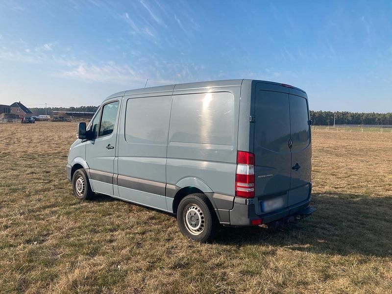 Gebraucht Mercedes Sprinter 163 PS (119 kW) 2018 Grau Van