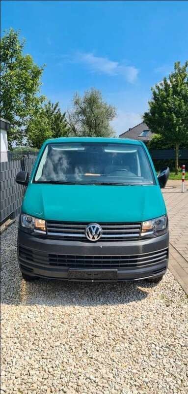 Grün Gebraucht 2018 VW T6 Van | 19.500 € (Superpreis) - Bild 1/4