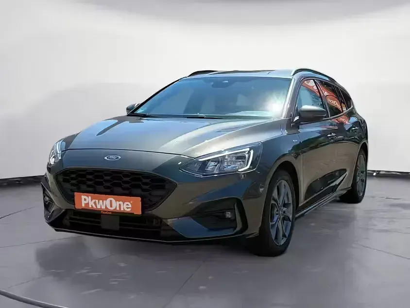 Gebraucht Ford Focus 155 PS (114 kW) 2020 Limousine