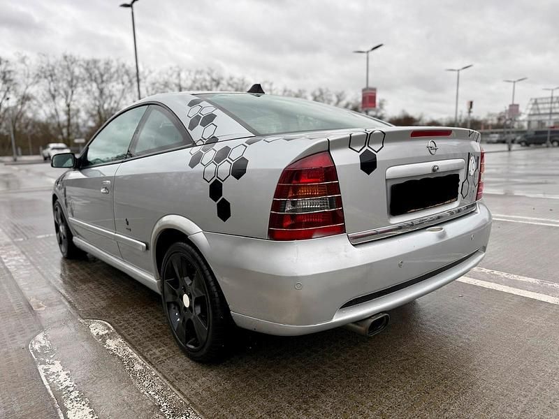 Gebraucht Opel Astra Sport 125 PS (91 kW) 2003 Silber Coupé