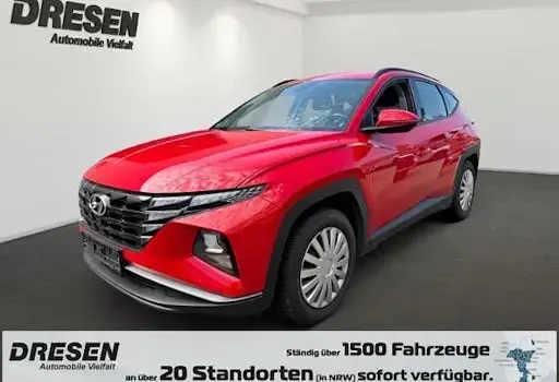 Gebraucht Hyundai Tucson Select 150 PS (110 kW) 2021 Rot SUV
