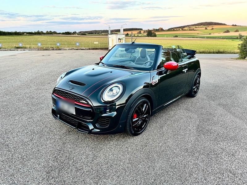 Grün Gebraucht 2020 Mini John Cooper Works Cabriolet Chili Cabrio | 34.999 € (Teuer) - Bild 1/4