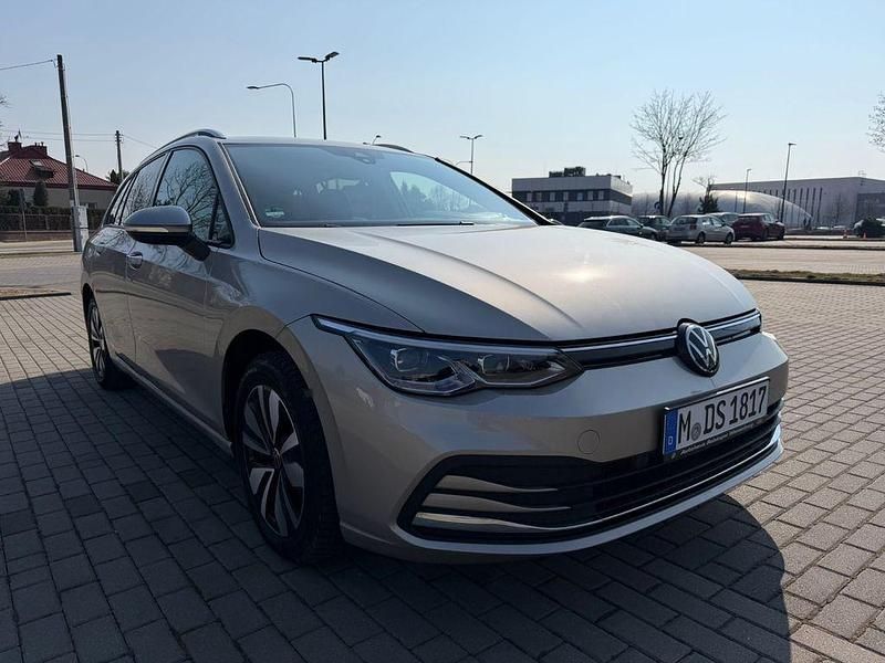 Gebraucht VW Golf VIII Move 150 PS (110 kW) 2024 Silber Kombi