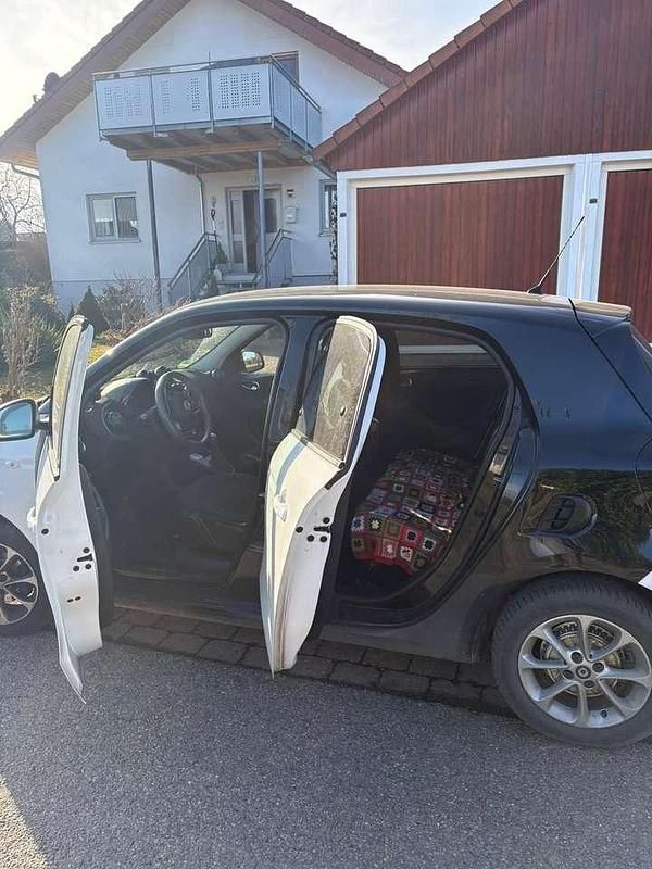 Gebraucht Smart ForFour Basis 71 PS (52 kW) 2019 Schwarz Kleinwagen