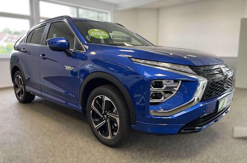 Laserblau Gebraucht 2024 Mitsubishi Eclipse Cross Select SUV | 33.990 € (Teuer) - Bild 1/3