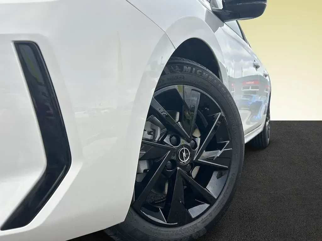 Gebraucht Opel Corsa 101 PS (74 kW) 2025 Weiss Kleinwagen