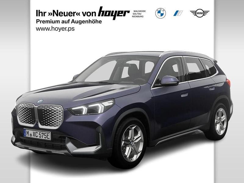 Blau Neu 2025 BMW iX1 xLine SUV | 54.990 € (Etwas zu teuer) - Bild 1/4