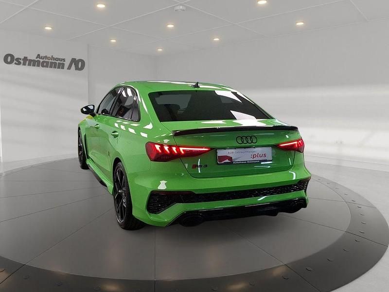 Gebraucht Audi RS3 Ambiente 400 PS (294 kW) 2023 Kyalamigrün Limousine
