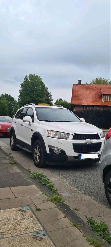 Weiß Gebraucht 2025 Chevrolet Captiva SUV | 4.199 € - Bild 1/4