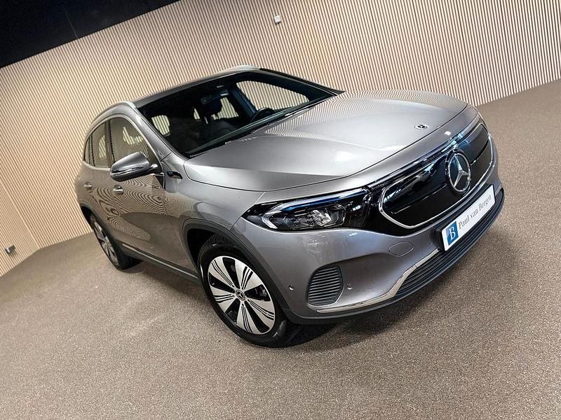 Gebraucht Mercedes EQA250 Progressive 139 kW (190 PS) 2022 Grau SUV