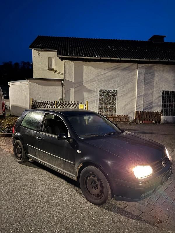 Gebraucht VW Golf IV 75 PS (55 kW) 2002 Schwarz Limousine