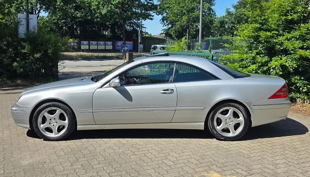 Gebraucht Mercedes CL500 306 PS (225 kW) 2001 Silber Coupé