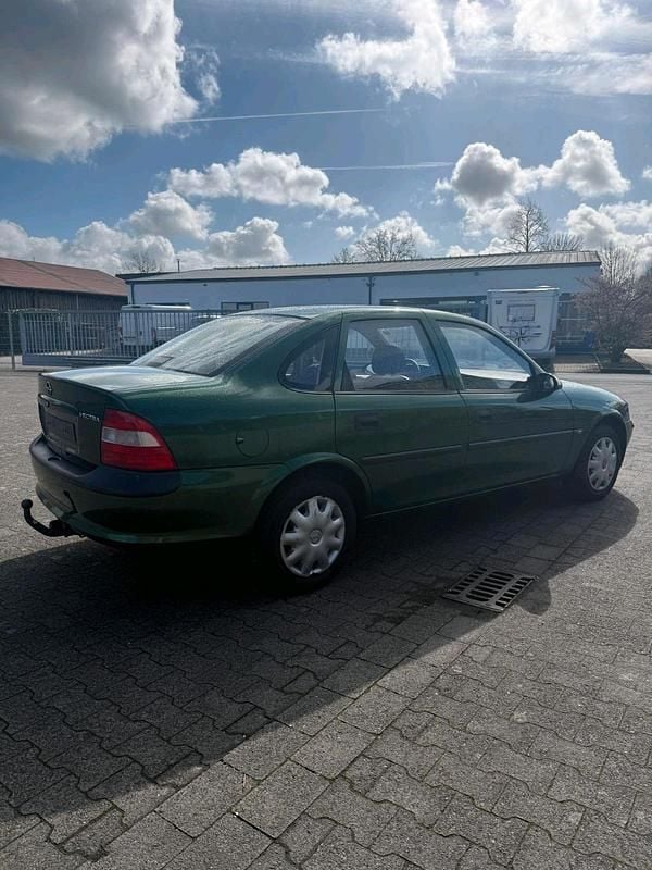 Gebraucht Opel Vectra 75 PS (55 kW) 1997 Grün Limousine