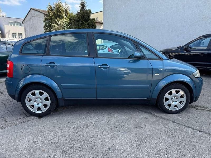 Usata Audi A2 75 CV (55 kW) 2001 Blu Utilitaria