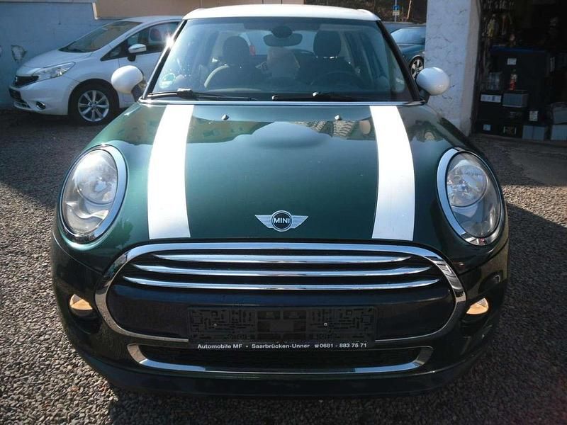 Gebraucht Mini Cooper D 116 PS (85 kW) 2015 British racing green ii metall Kleinwagen