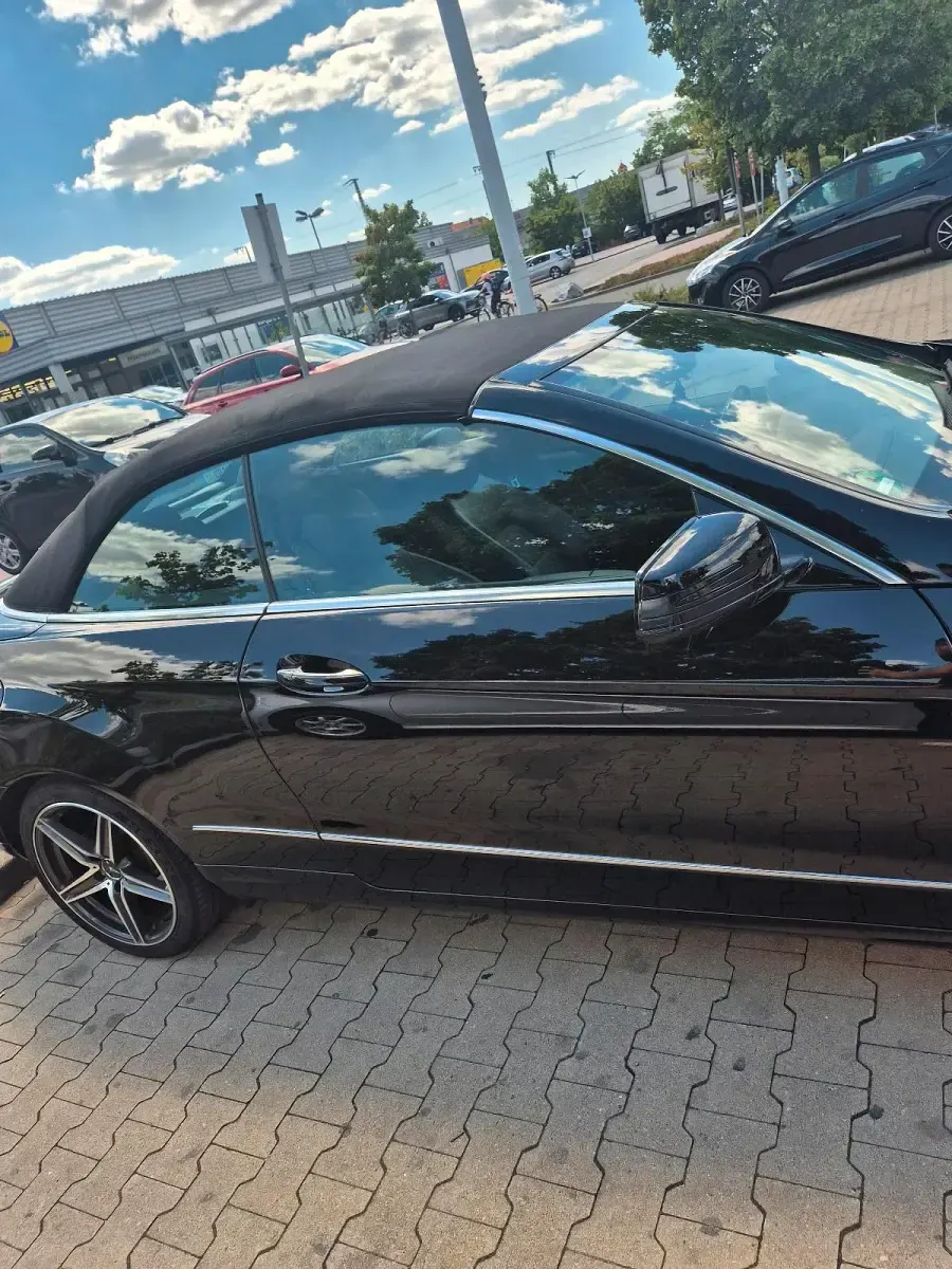 Gebraucht Mercedes 220 170 PS (125 kW) 2011 Schwarz Cabrio