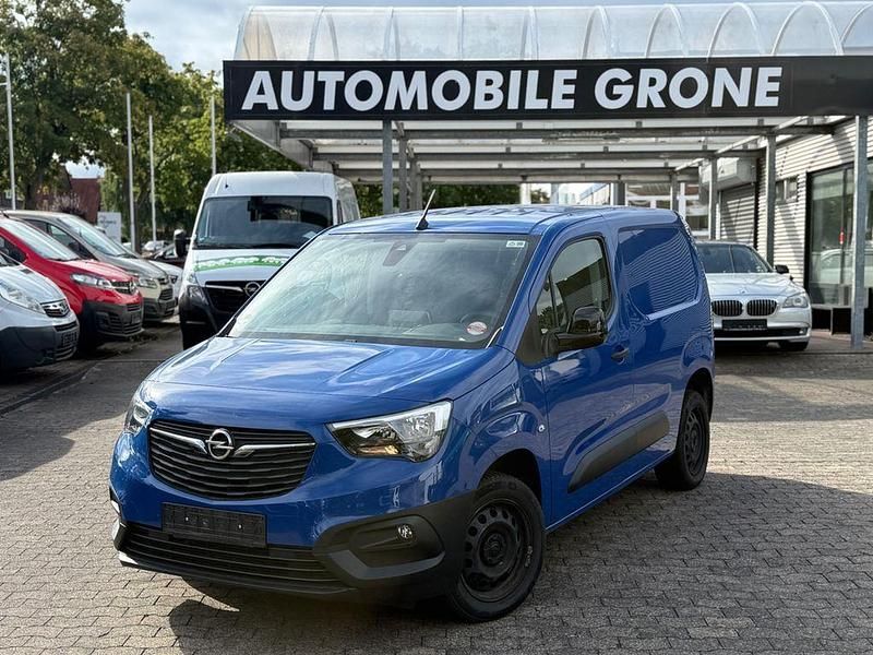 Blau Gebraucht 2023 Opel Combo Basis Van / Kleinbus | 13.950 € (Superpreis) - Bild 1/1