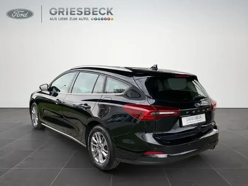 Gebraucht Ford Focus Titanium 125 PS (91 kW) 2023 Schwarz Kombi