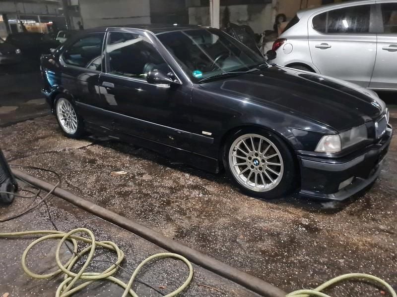 Schwarz Gebraucht 2000 BMW 323 M Sport Coupé | 5.900 € (Fairer Preis) - Bild 1/4