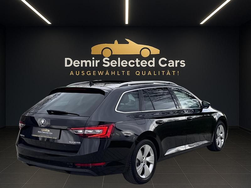 Gebraucht Skoda Superb 190 PS (139 kW) 2015 Schwarz Kombi