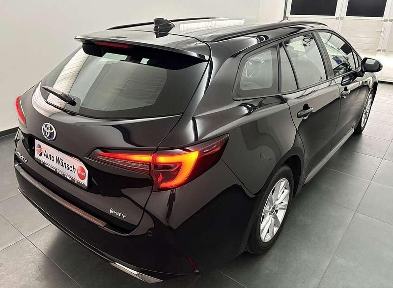 Gebraucht Toyota Corolla 140 PS (102 kW) 2025 Nachthimmelschwarz Kombi