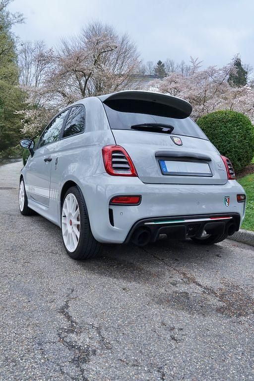 Gebraucht Abarth 595 Esseesse 179 PS (131 kW) 2019 Grau Kleinwagen