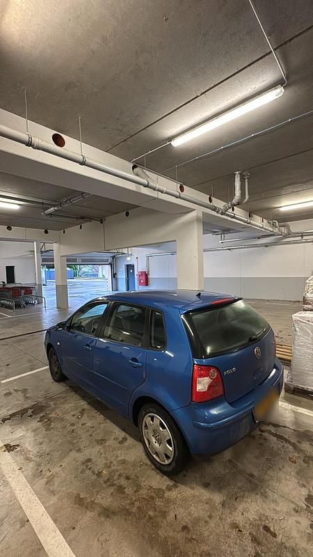 Gebraucht VW Polo 80 PS (58 kW) 2004 Blau Kleinwagen