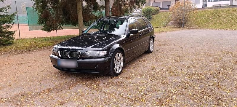Schwarz Gebraucht 2005 BMW 320 Kombi | 3.200 € (Guter Preis) - Bild 1/4