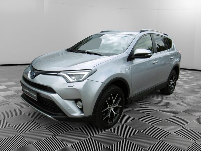 Lichtsilber metallic Gebraucht 2017 Toyota RAV4 Hybrid Basis SUV | 18.990 € (Fairer Preis) - Bild 1/4