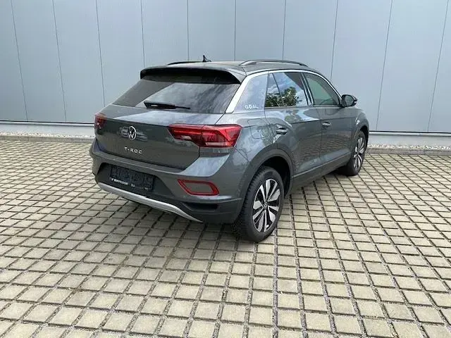 Używany VW T-Roc Goal 116 KM (85 kW) 2025 Szary SUV