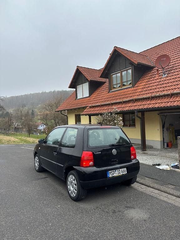 Gebraucht VW Lupo 60 PS (44 kW) 2002 Schwarz Kleinwagen