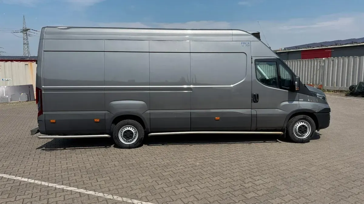 Gebraucht Iveco Daily 180 PS (132 kW) 2020 Grau Van / Kleinbus