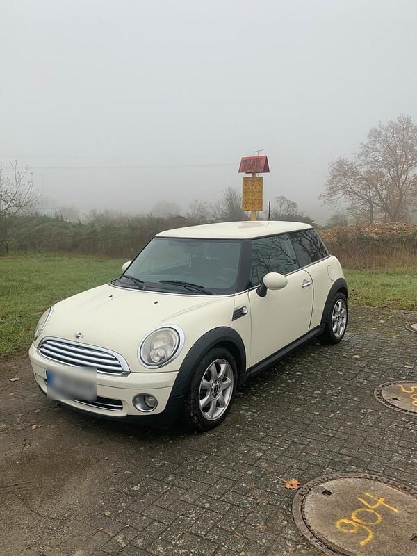 Weiß Gebraucht 2009 Mini ONE Kleinwagen | 3.500 € (Fairer Preis) - Bild 1/4