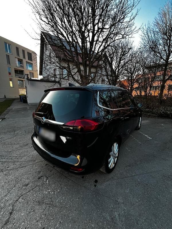Gebraucht Opel Zafira 170 PS (125 kW) 2016 Schwarz Van / Kleinbus