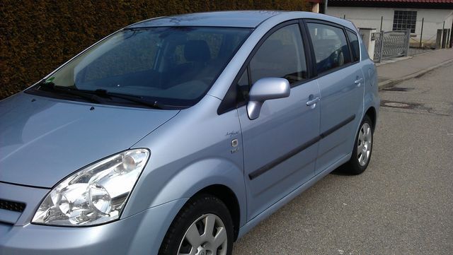 Gebraucht Toyota Corolla Verso Sol 129 PS (94 kW) 2005 Blau Van / Kleinbus