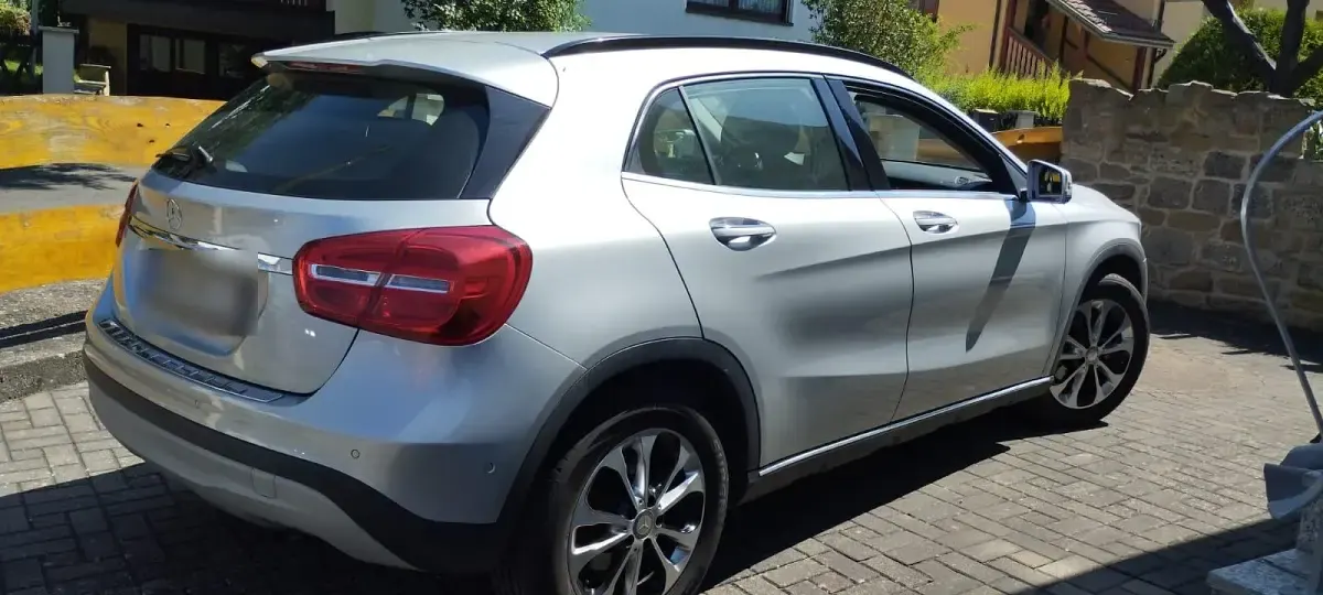 Gebraucht Mercedes GLA200 156 PS (114 kW) 2014 Silber SUV