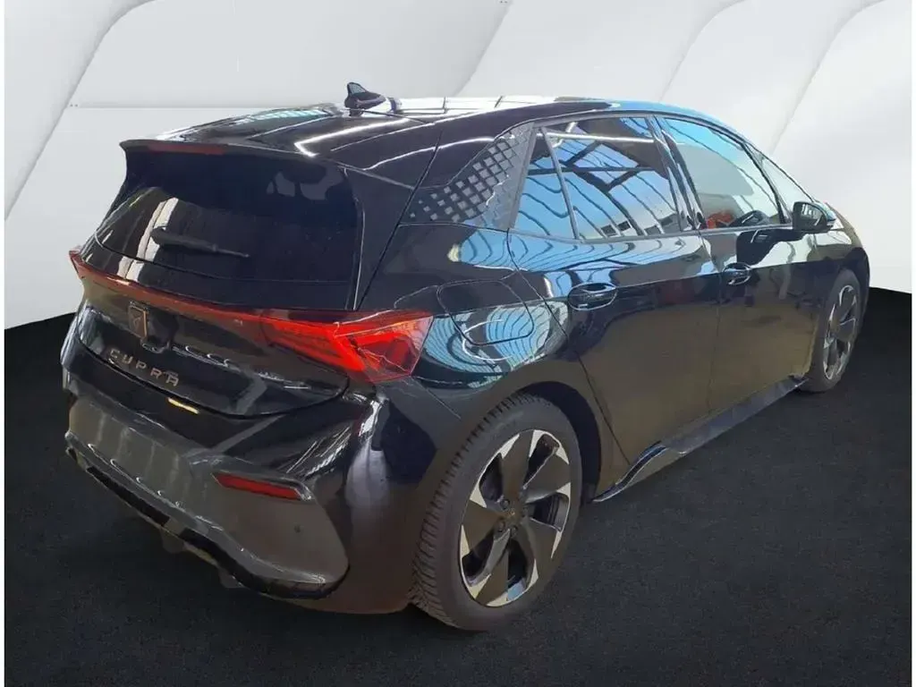 Gebraucht Cupra Born 169 kW (231 PS) 2025 Mythosschwarz Kleinwagen
