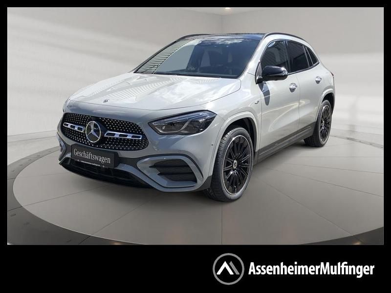 Manufaktur lack manufaktur alpingrau uni Gebraucht 2025 Mercedes GLA250 SUV | 51.790 € - Bild 1/4