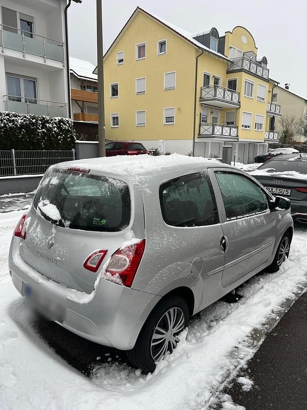 Gebraucht Renault Twingo 75 PS (55 kW) 2012 Silber Kleinwagen