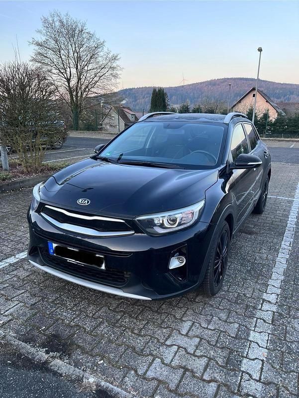 Schwarz Gebraucht 2020 Kia Stonic Vision SUV | 13.500 € (Fairer Preis) - Bild 1/4