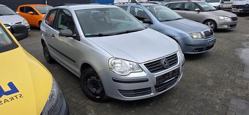 Silber Gebraucht 2009 VW Polo Kleinwagen | 599 € (Superpreis) - Bild 1/4