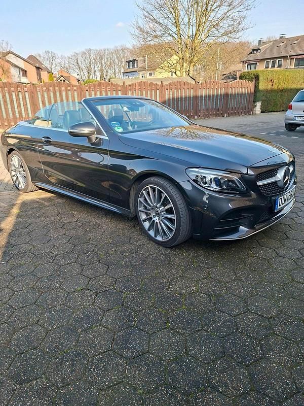 Gebraucht Mercedes C300 258 PS (189 kW) 2019 Grau Cabrio