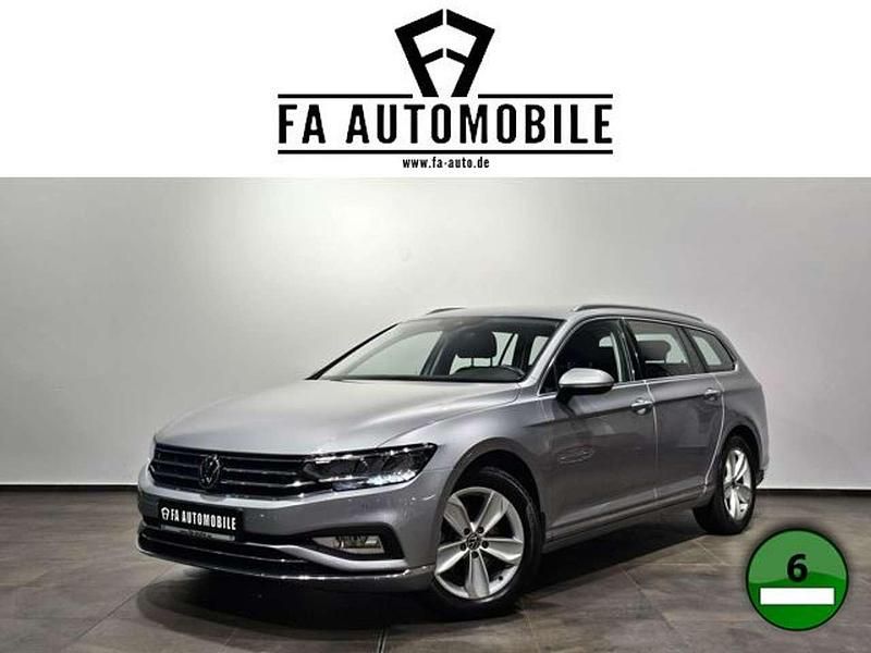 Gebraucht VW Passat Sport 200 PS (147 kW) 2024 Pyrit silber (metallic) Kombi