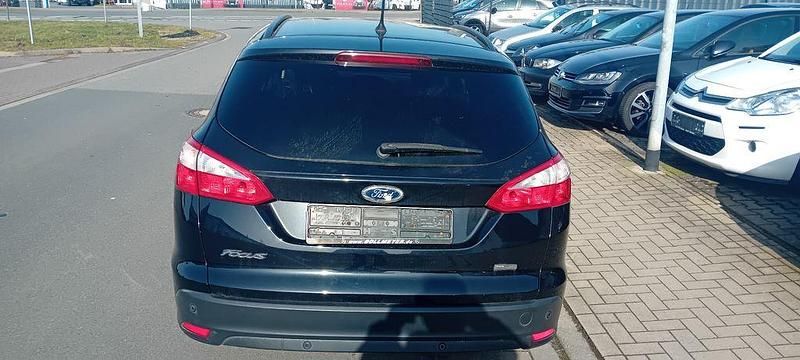 Gebraucht Ford Focus Champions Edition 150 PS (110 kW) 2013 Schwarz Limousine