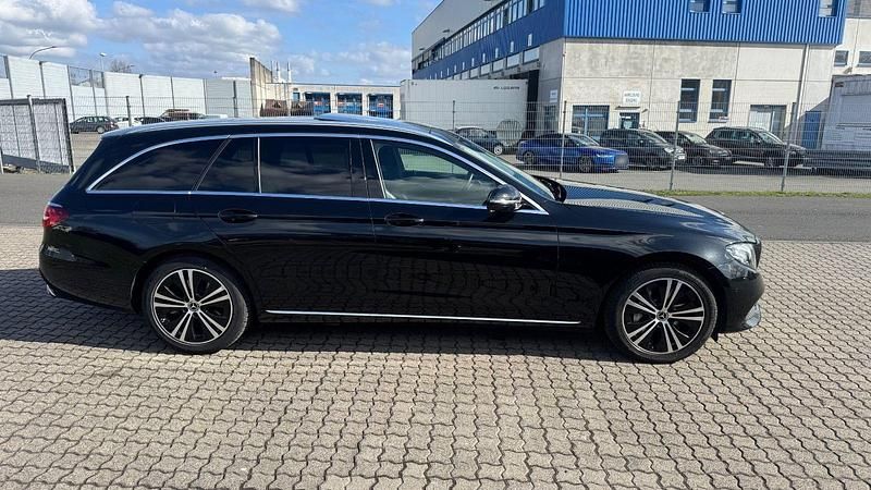 Gebraucht Mercedes E400 340 PS (250 kW) 2019 Schwarz Kombi