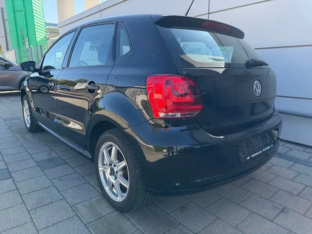 Second-hand VW Polo Trendline 69 CP (50 kW) 2010 Negru Hatchback